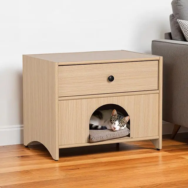 Chiloquin Compact Side Table 1