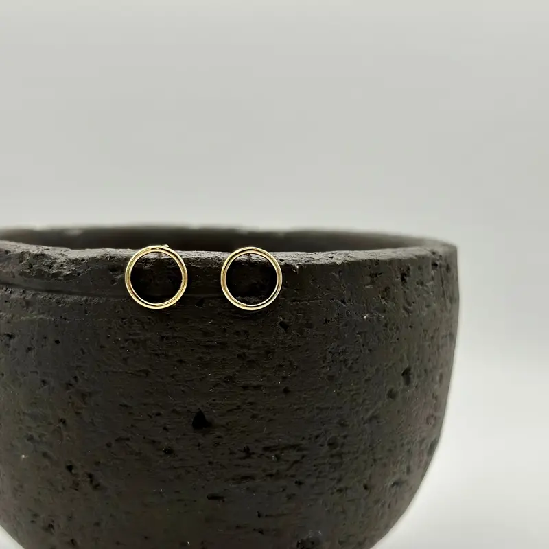 Empower Minimalist Stud Earrings ★ 1