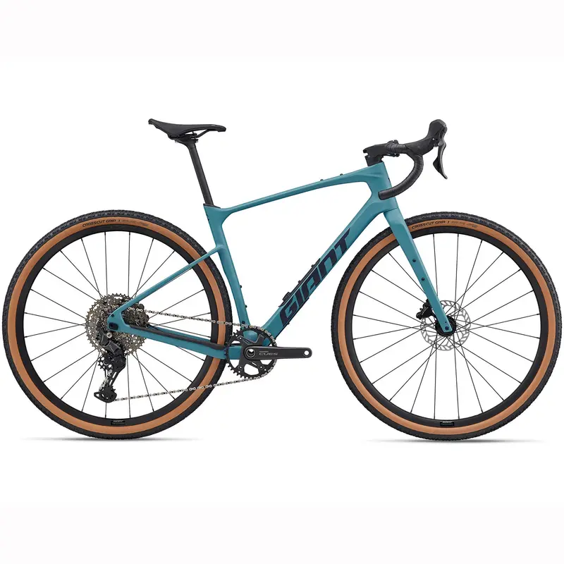 Giant Revolt Advanced 3 2026 Adventure-Ready Gravel Bike 1