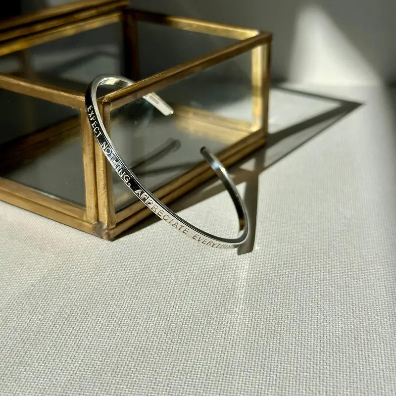 Midi Story Cuff-Style Bangle 1