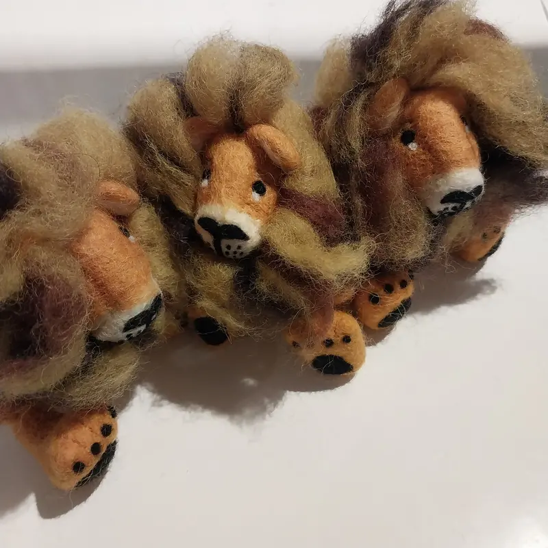 Pekko Woolen Lion Stuffed Animal 1