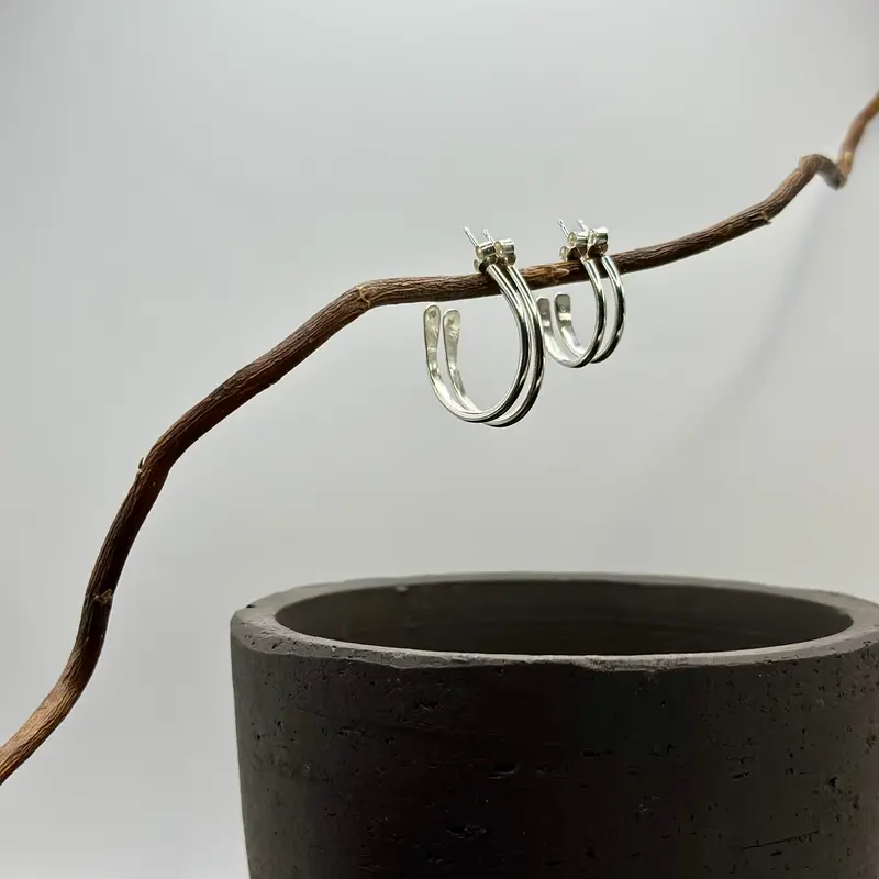 Signet-Style Hoop Earrings 1